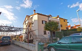 Apartments Milan 1048